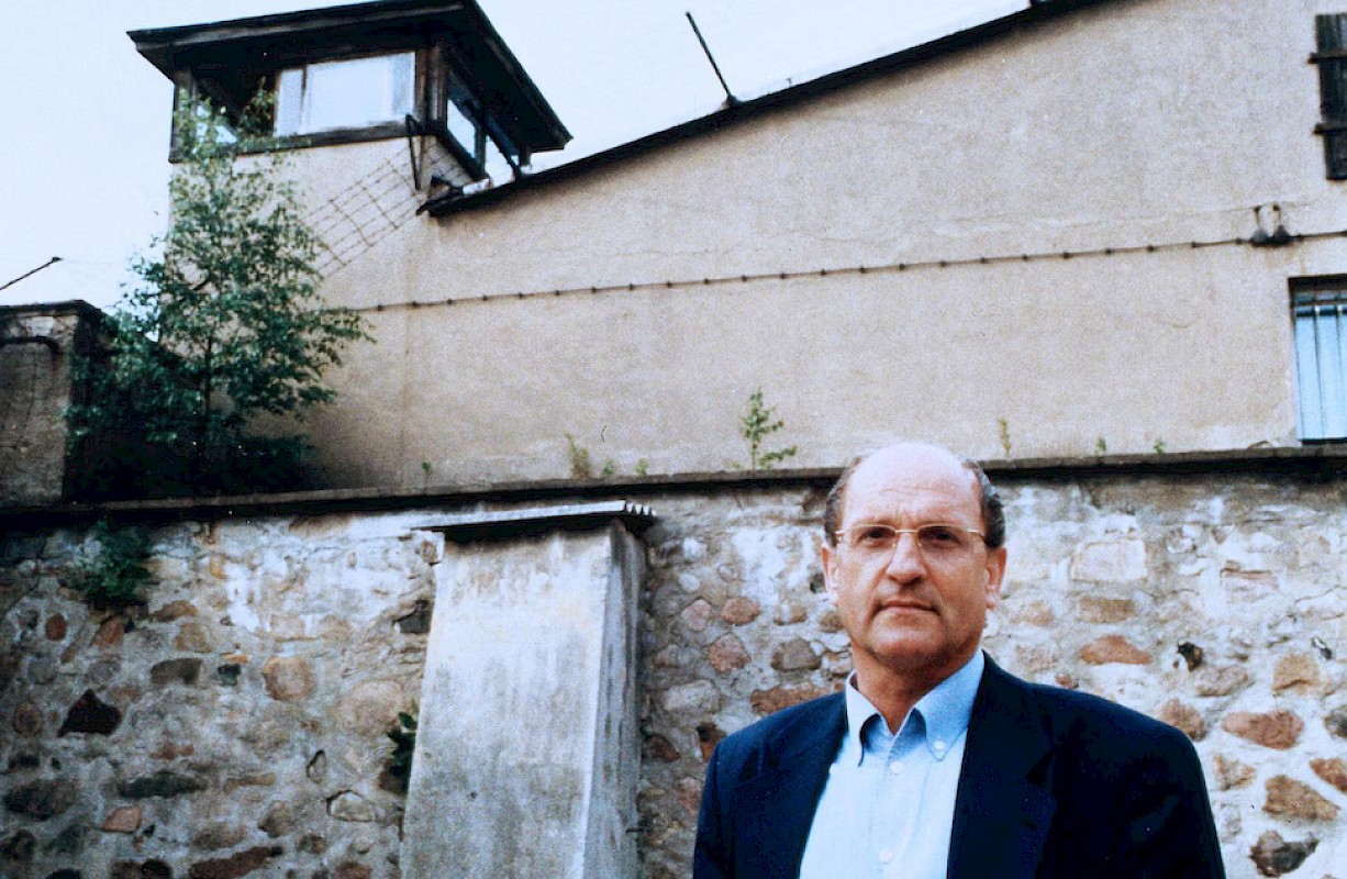 WIE AUS HEITEREM HIMMEL